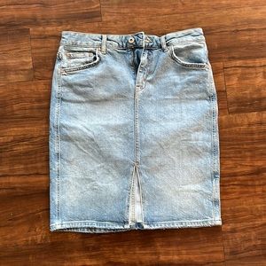 Denim pencil skirt
